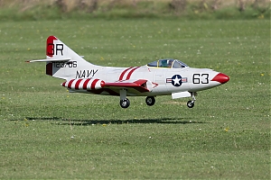 Dateiname=Jet2023-42.jpg
Dateigröße=347KB
Abmessungen: 1200x800
hinzugefügt am: 13. September 2023 Jet2023-42.jpg