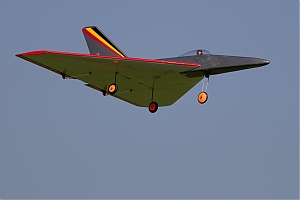 Dateiname=Jet2023-53.jpg
Dateigröße=128KB
Abmessungen: 1200x800
hinzugefügt am: 13. September 2023 Jet2023-53.jpg